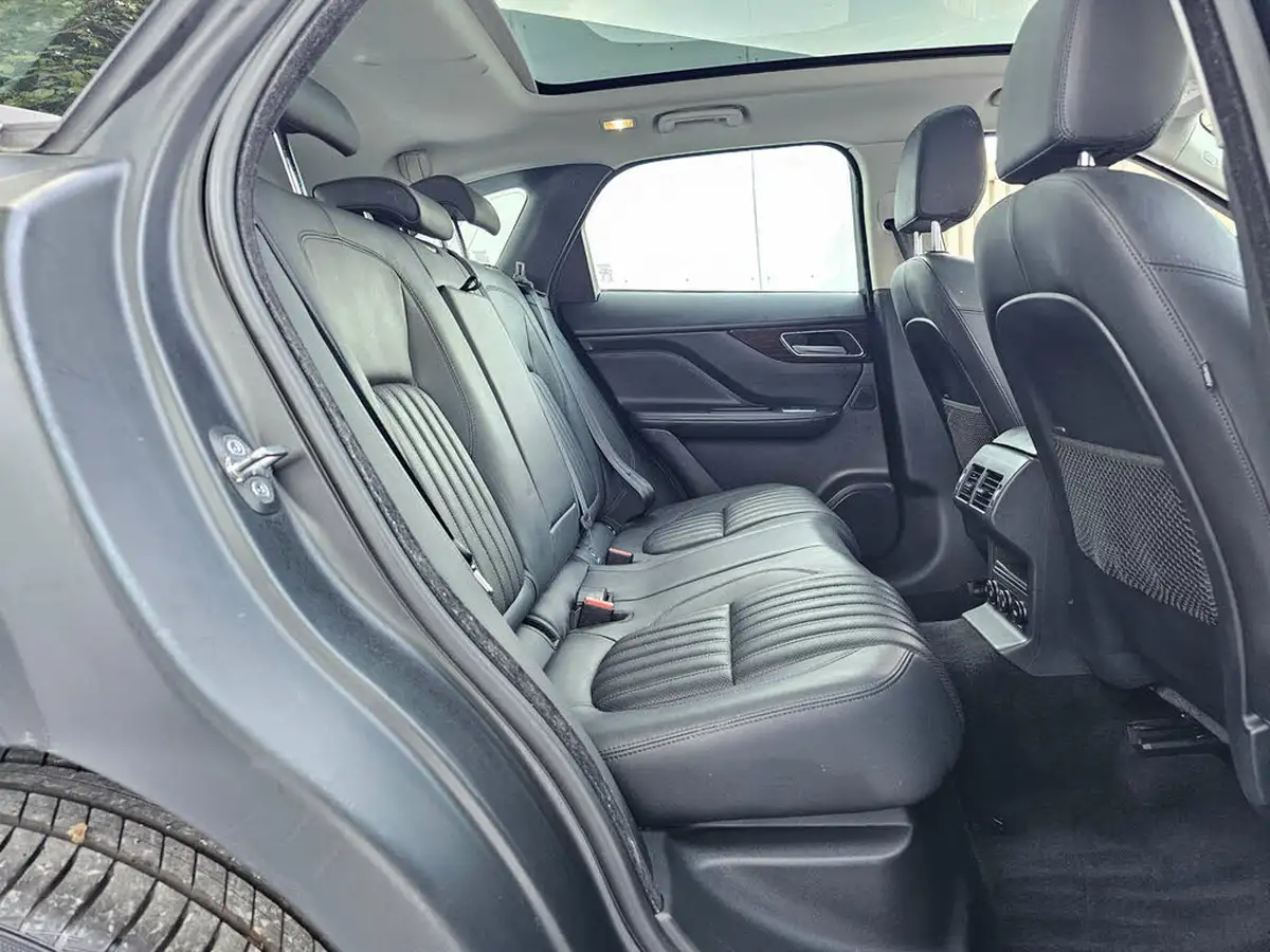 2017-jaguar-f-pace-20-i4d-portfolio-180ps-awd-auto-big-6