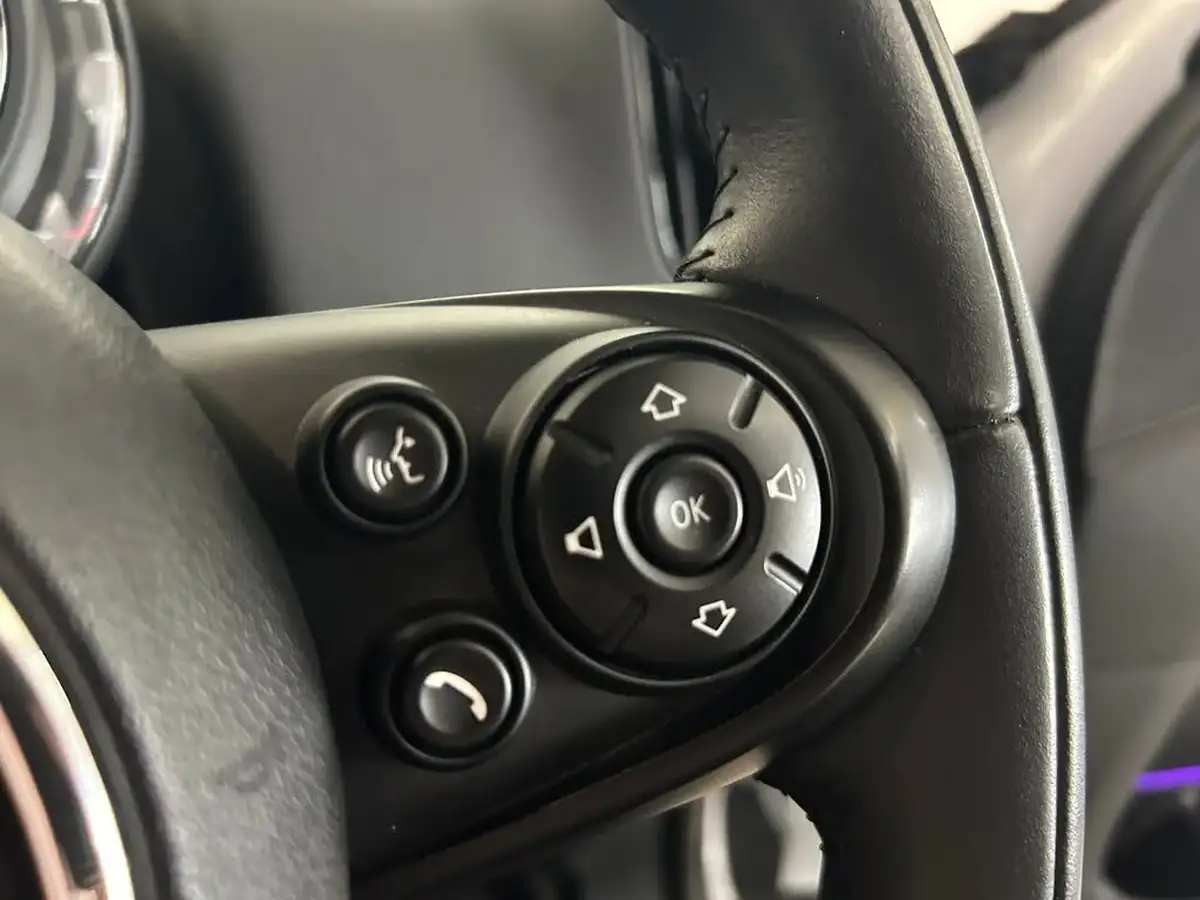2019-mini-countryman-15-cooper-classic-big-28