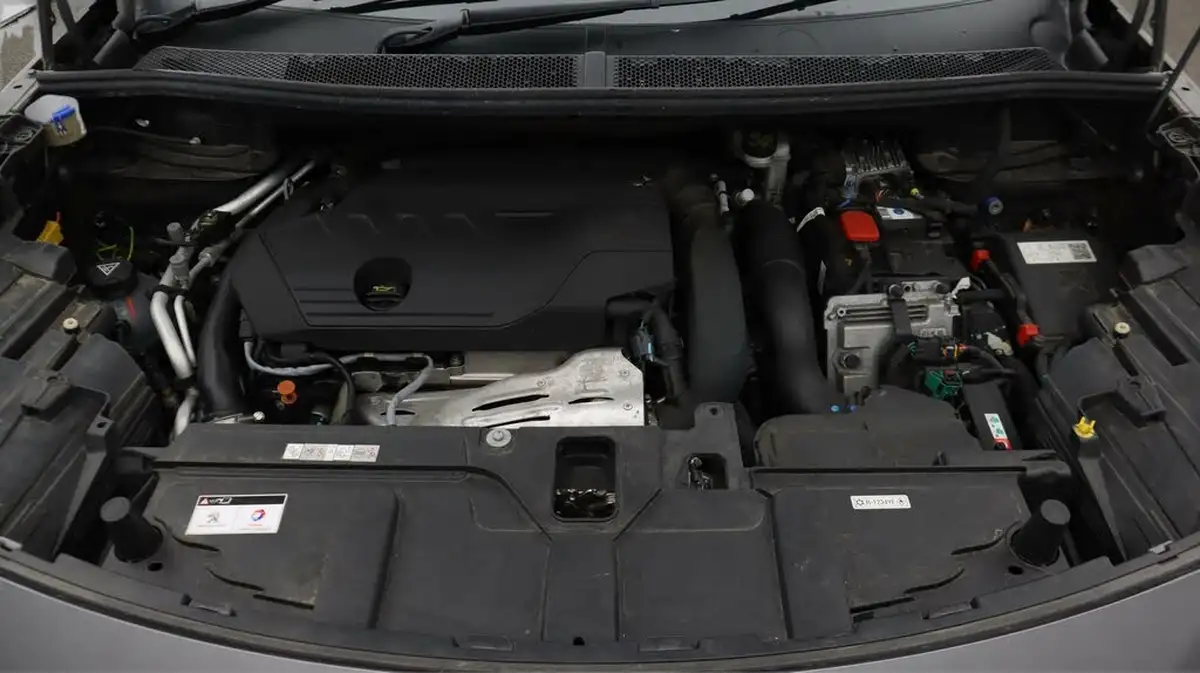 2022-peugeot-3008-suv-16-puretech-gt-premium-225bhp-hybrid-e-eat8-big-19