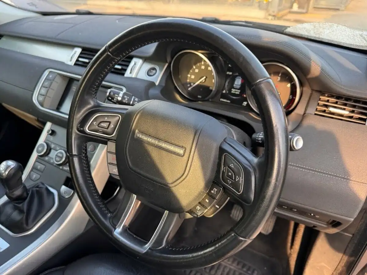 2017-land-rover-range-rover-evoque-20ed4-se-tech-hatchback-5d-big-9