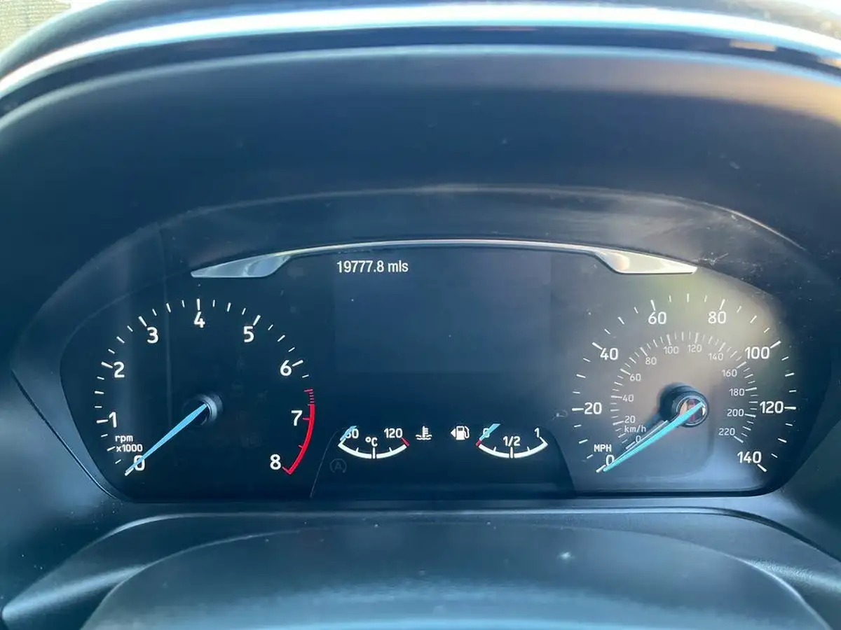 2018-ford-fiesta-10t-titanium-100ps-5d-big-22