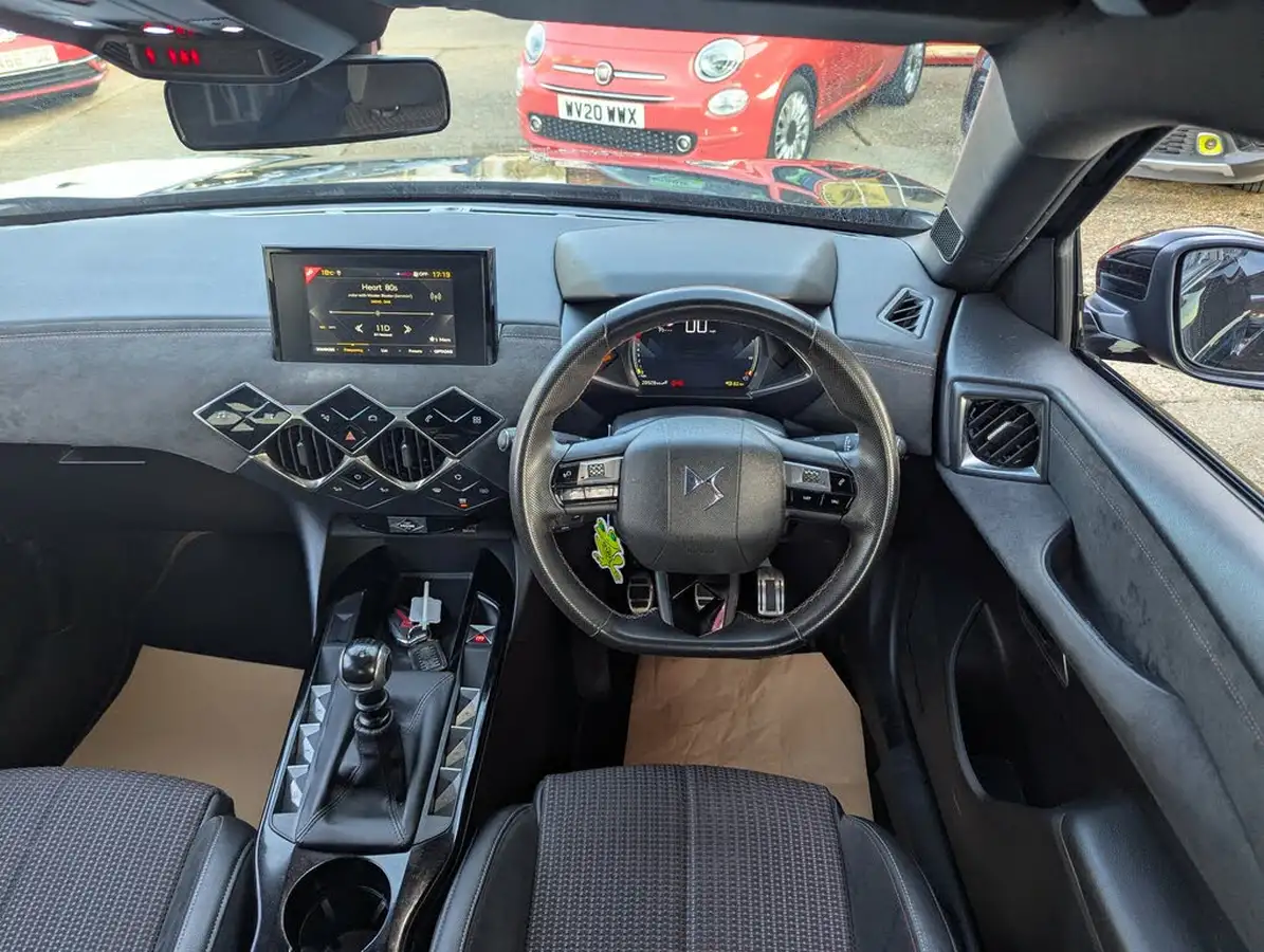 2019-ds-ds-3-crossback-12-puretech-performance-line-100ps-big-10