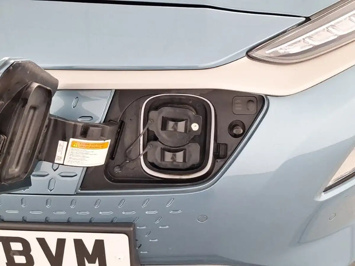 2020-hyundai-kona-e-premium-204ps-big-15