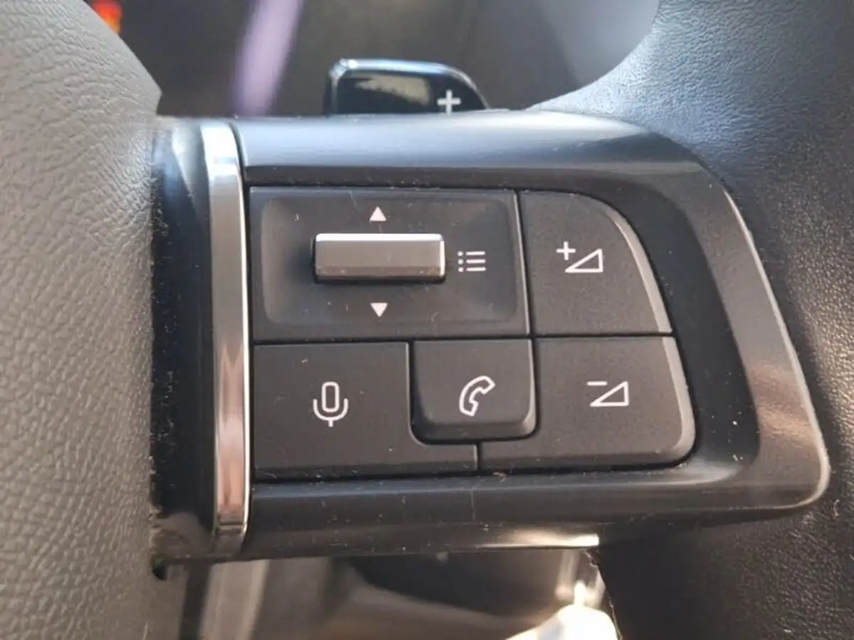 2022-citroen-c4-12-puretech-sense-plus-eat8-big-17