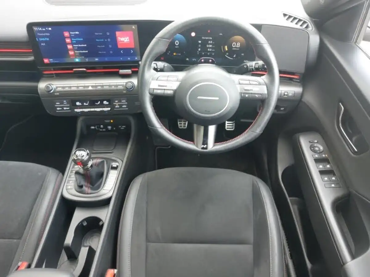 2025-hyundai-kona-10-t-gdi-n-line-s-100ps-two-tone-roof-big-6