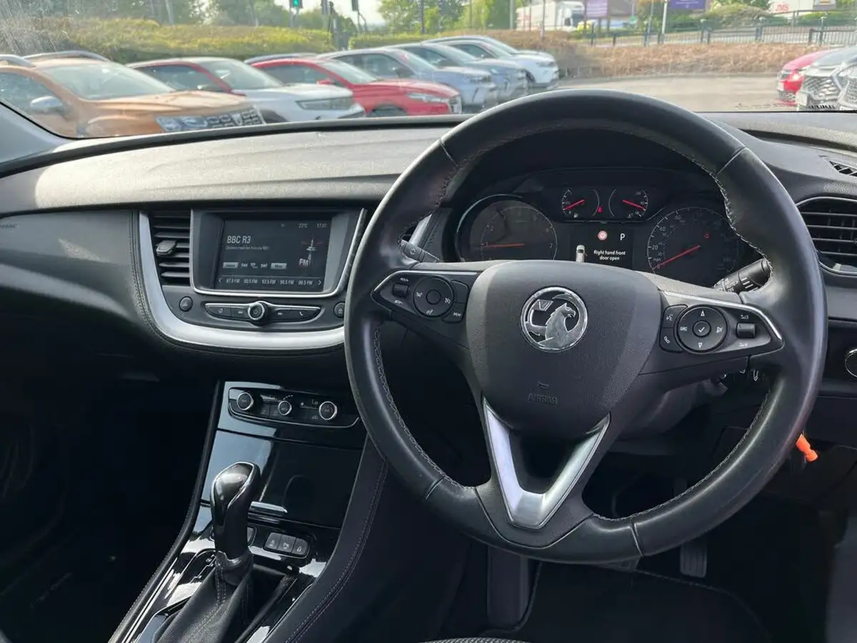 2018-vauxhall-grandland-x-12-se-132ps-auto-big-17