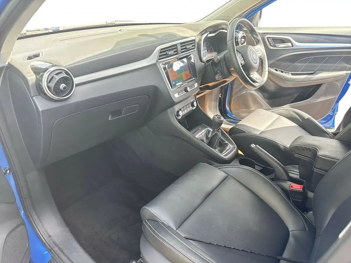 2020-mg-zs-suv-15-vti-tech-exclusive-106ps-big-12