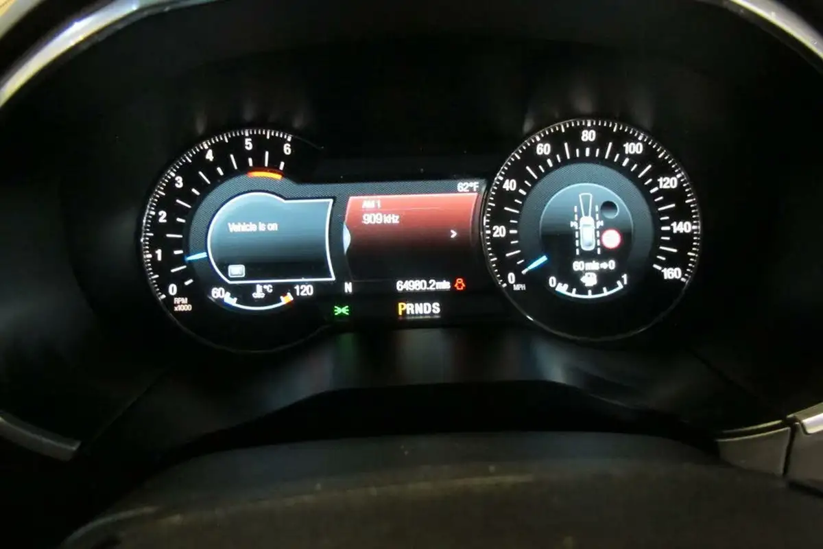 2017-ford-edge-20tdci-sport-210ps-lux-pack-powershift-big-21