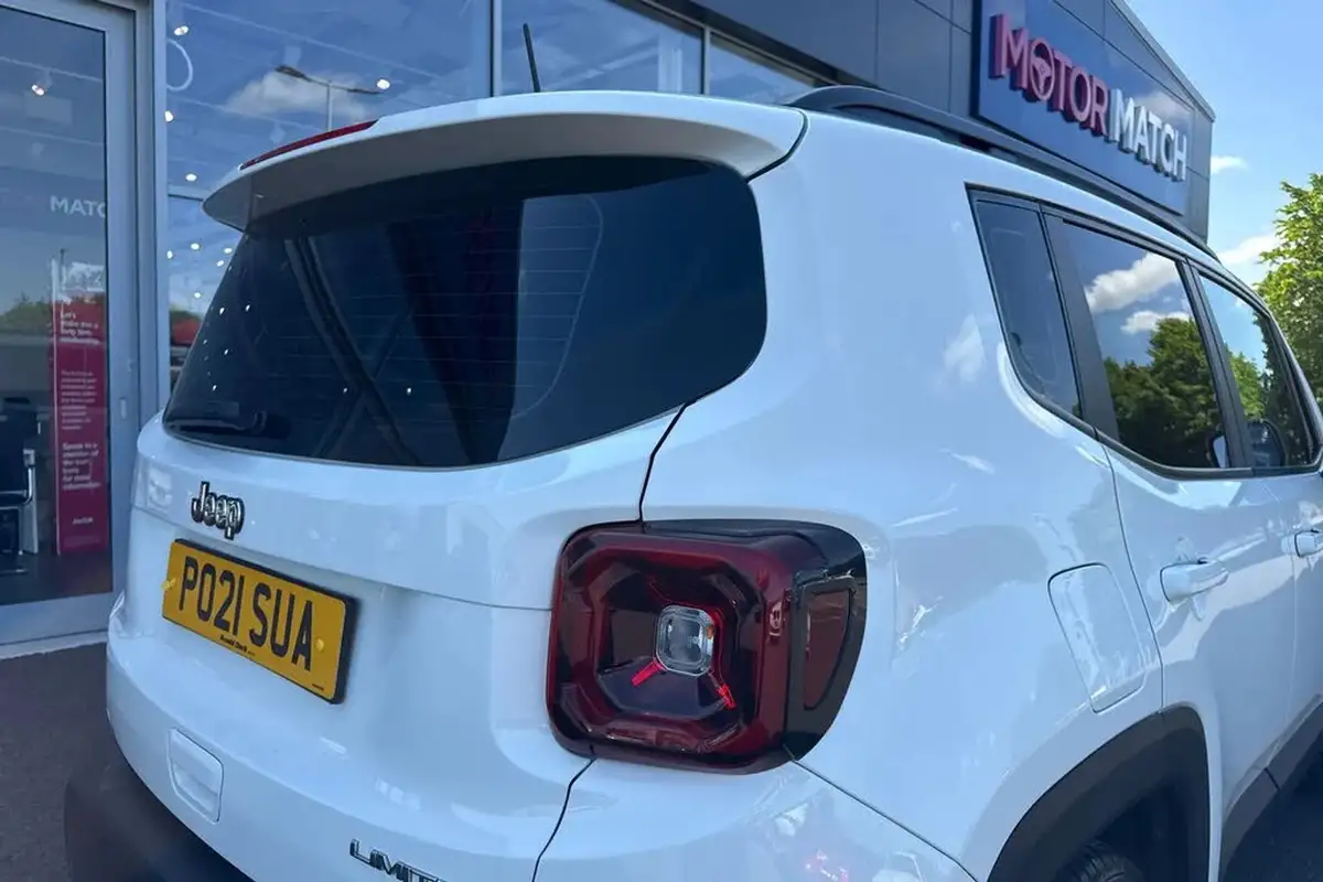 2021-jeep-renegade-10-gse-limited-big-30