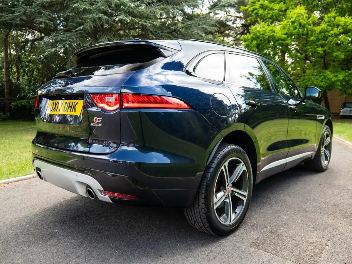 2017-jaguar-f-pace-30td-s-big-25