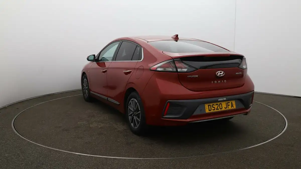 2020-hyundai-ioniq-e-premium-se-electric-100kw-big-54
