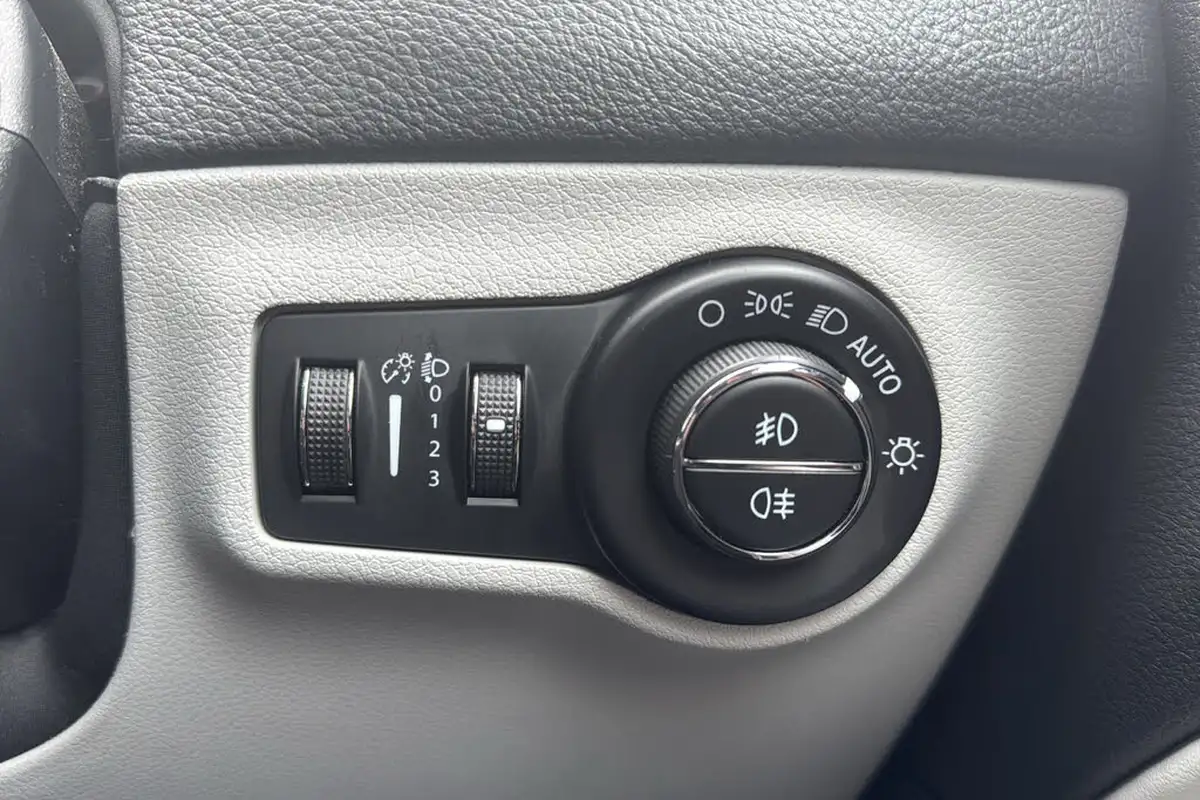 2021-jeep-compass-14-multiair-ii-limited-168bhp-4x4-auto-big-34