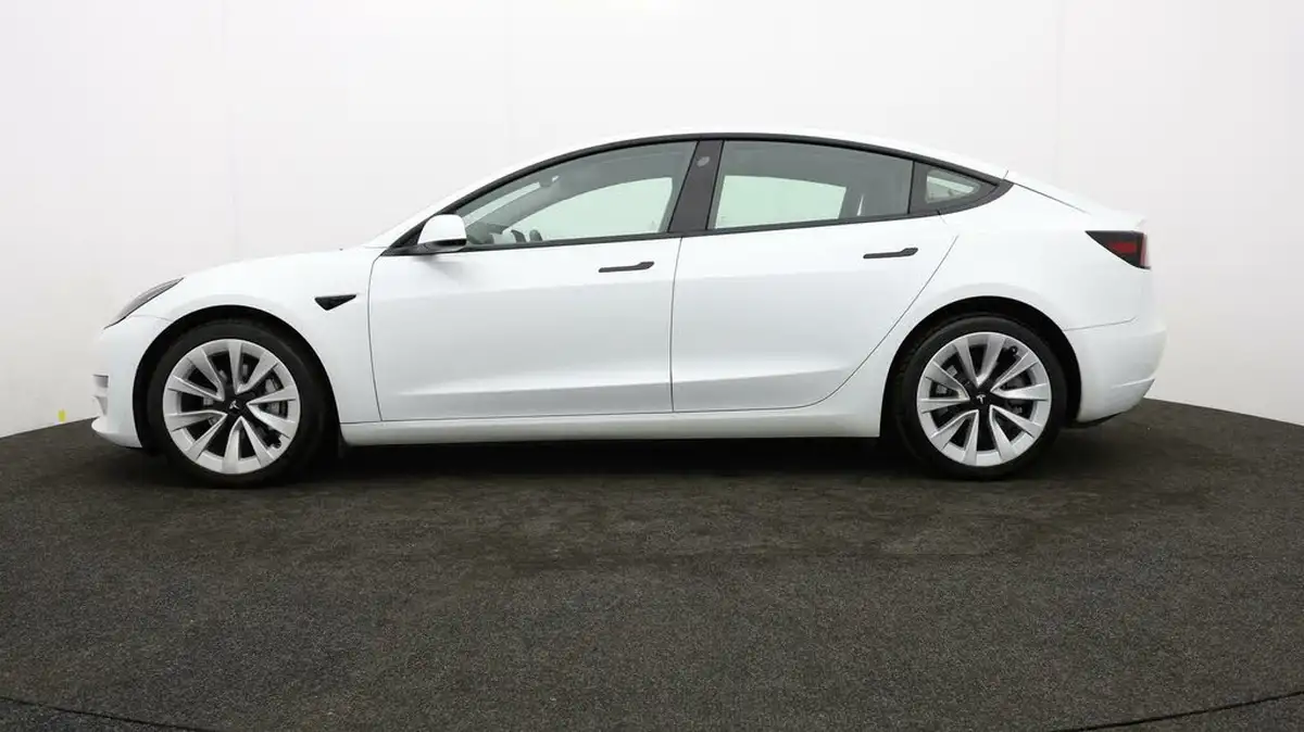 2021-tesla-model-3-e-long-range-awd-big-60