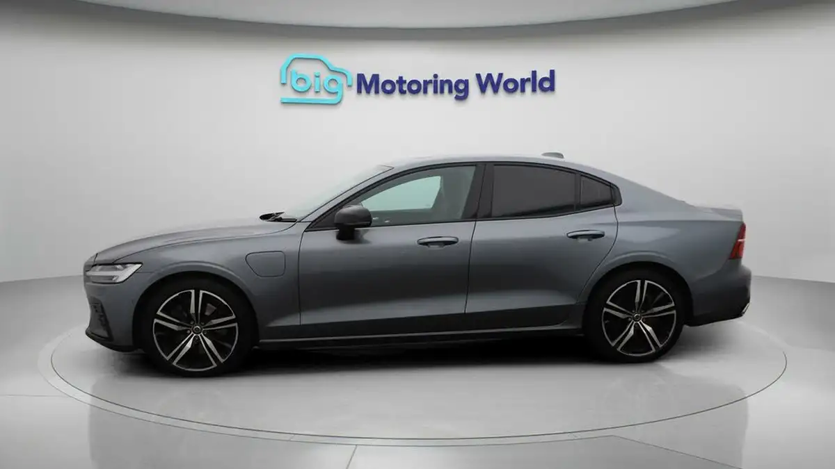 2021-volvo-s60-20-t8-r-design-plus-big-4