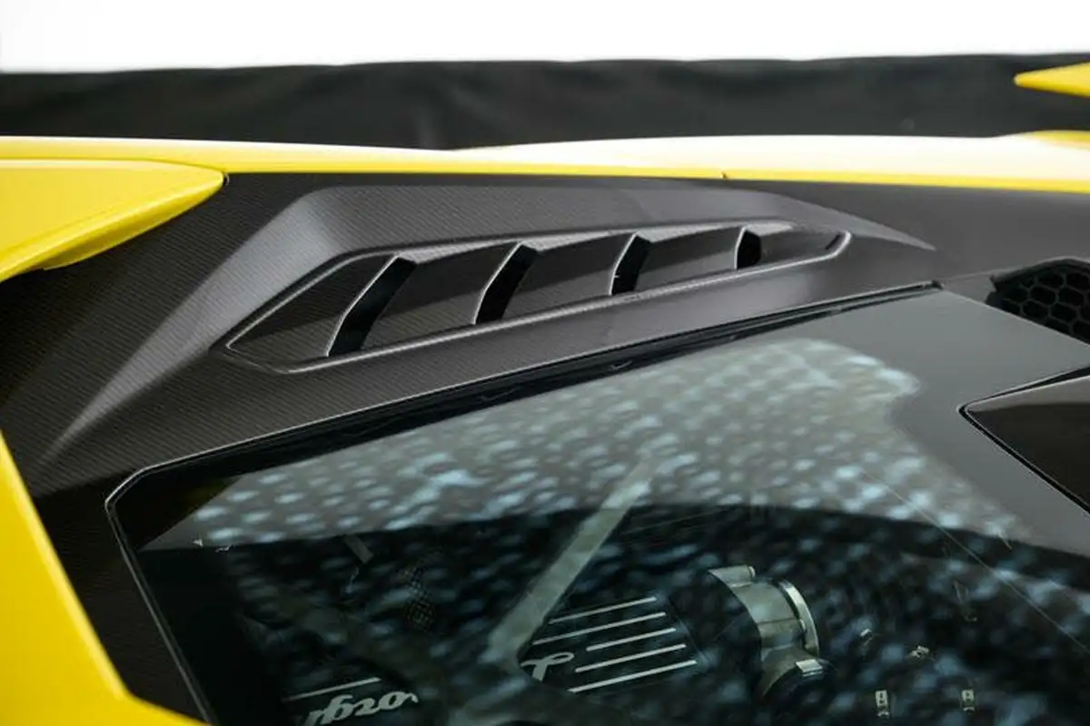 2023-lamborghini-huracan-52-tecnica-big-17