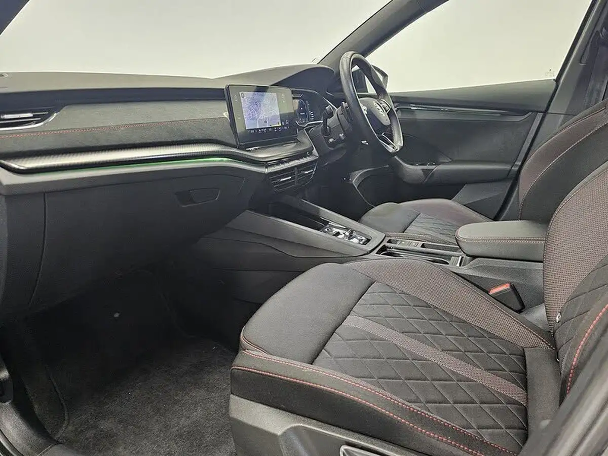 2022-skoda-octavia-20-tsi-vrs-hatchback-dsg-big-5