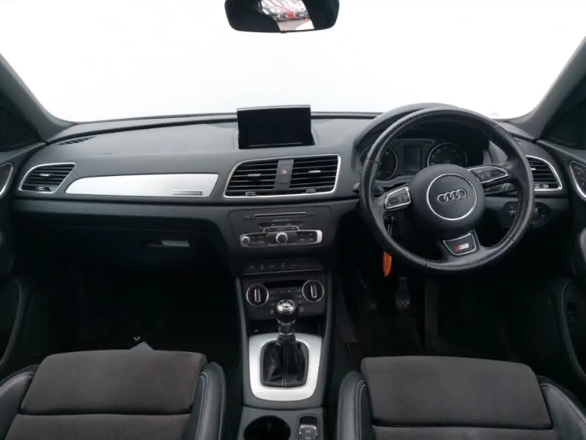 2016-audi-q3-20-tdi-quattro-s-line-plus-150ps-ss-big-2