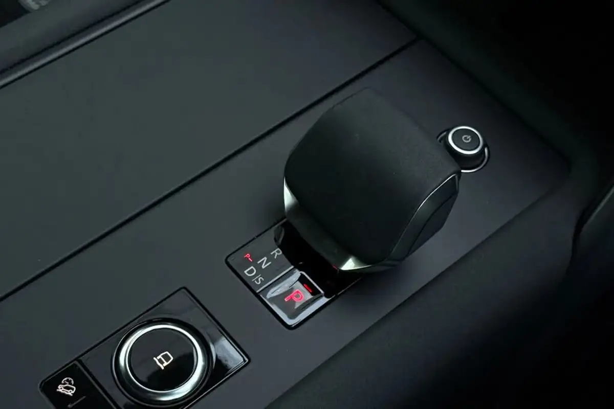 2025-land-rover-discovery-30-d350-commercial-se-big-12