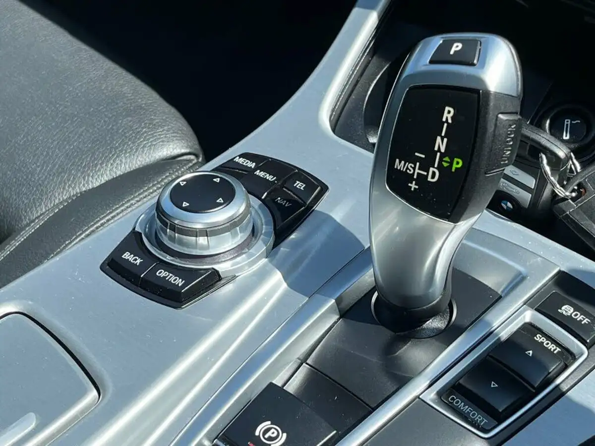 2017-bmw-5-series-20td-520d-m-sport-190bhp-touring-5d-auto-big-27