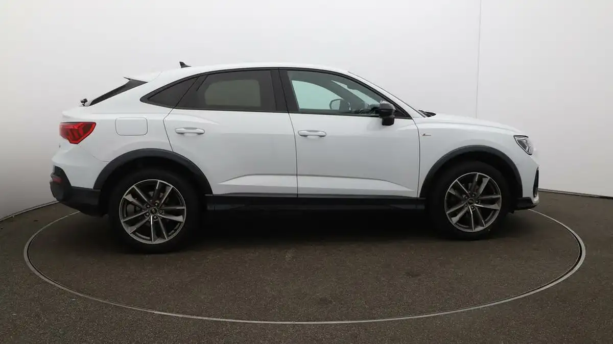 2022-audi-q3-15-35-tfsi-black-edition-cod-sportback-s-tronic-big-42