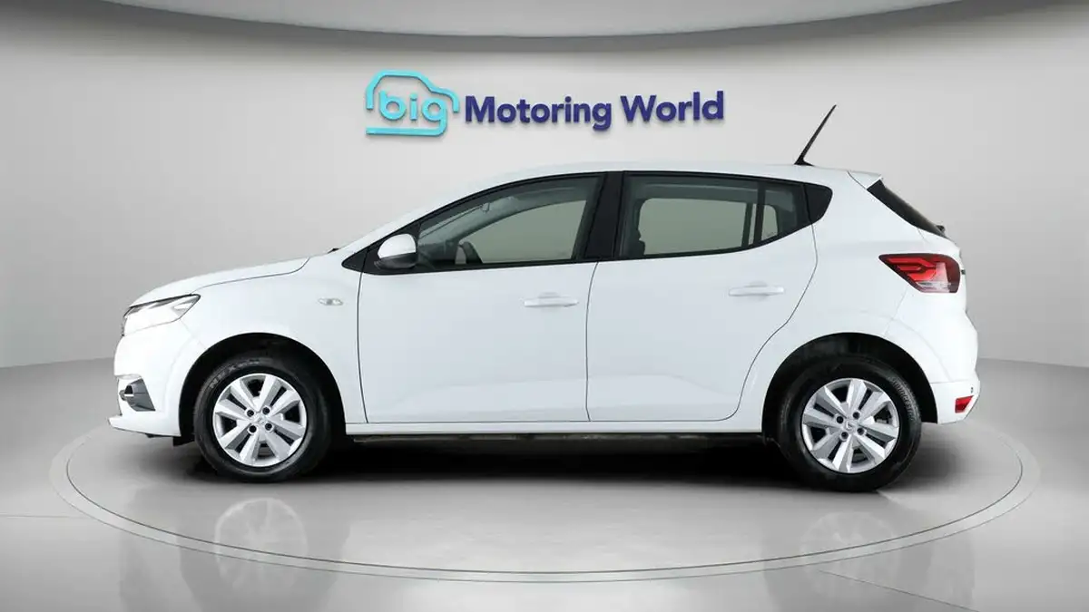 2022-dacia-sandero-10-tce-comfort-90bhp-cvt-big-4