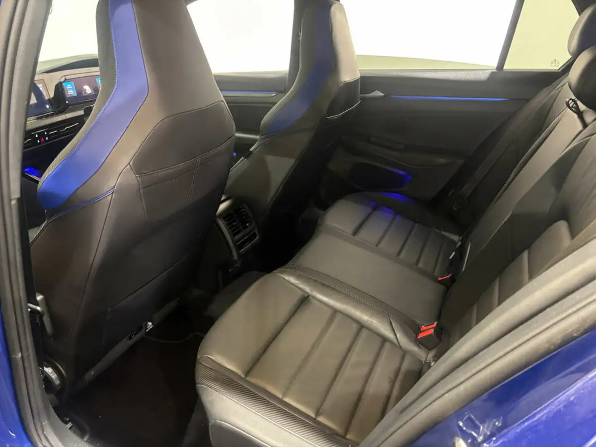 2023-volkswagen-golf-20-tsi-r-320ps-hatchback-big-35