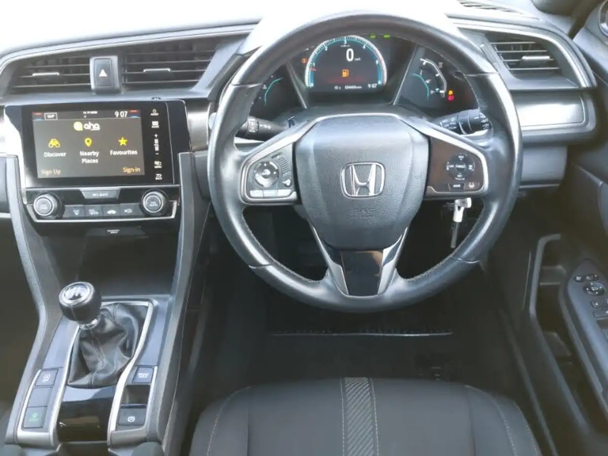 2018-honda-civic-16-i-dtec-sr-hatchback-5d-big-6