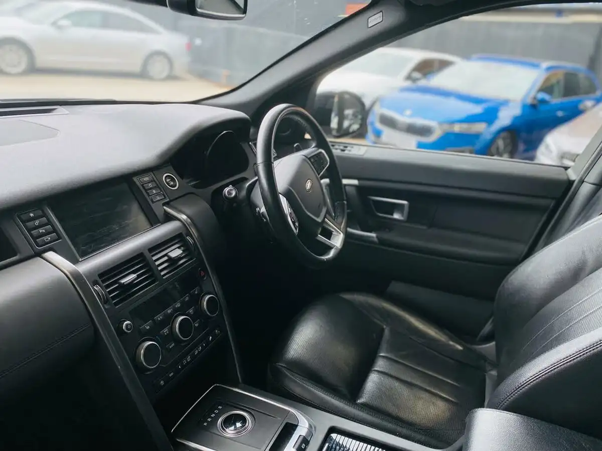 2019-land-rover-discovery-sport-20td4-landmark-big-1