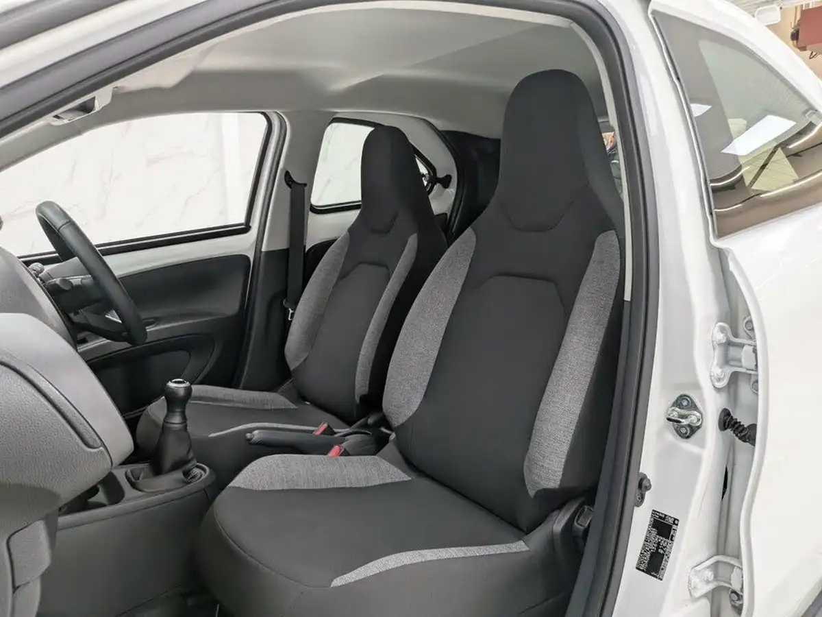 2023-toyota-aygo-x-10-vvt-i-pure-big-13