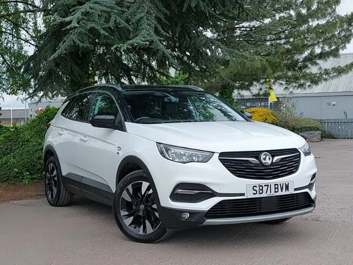 2021-vauxhall-grandland-x-12-griffin-big-0