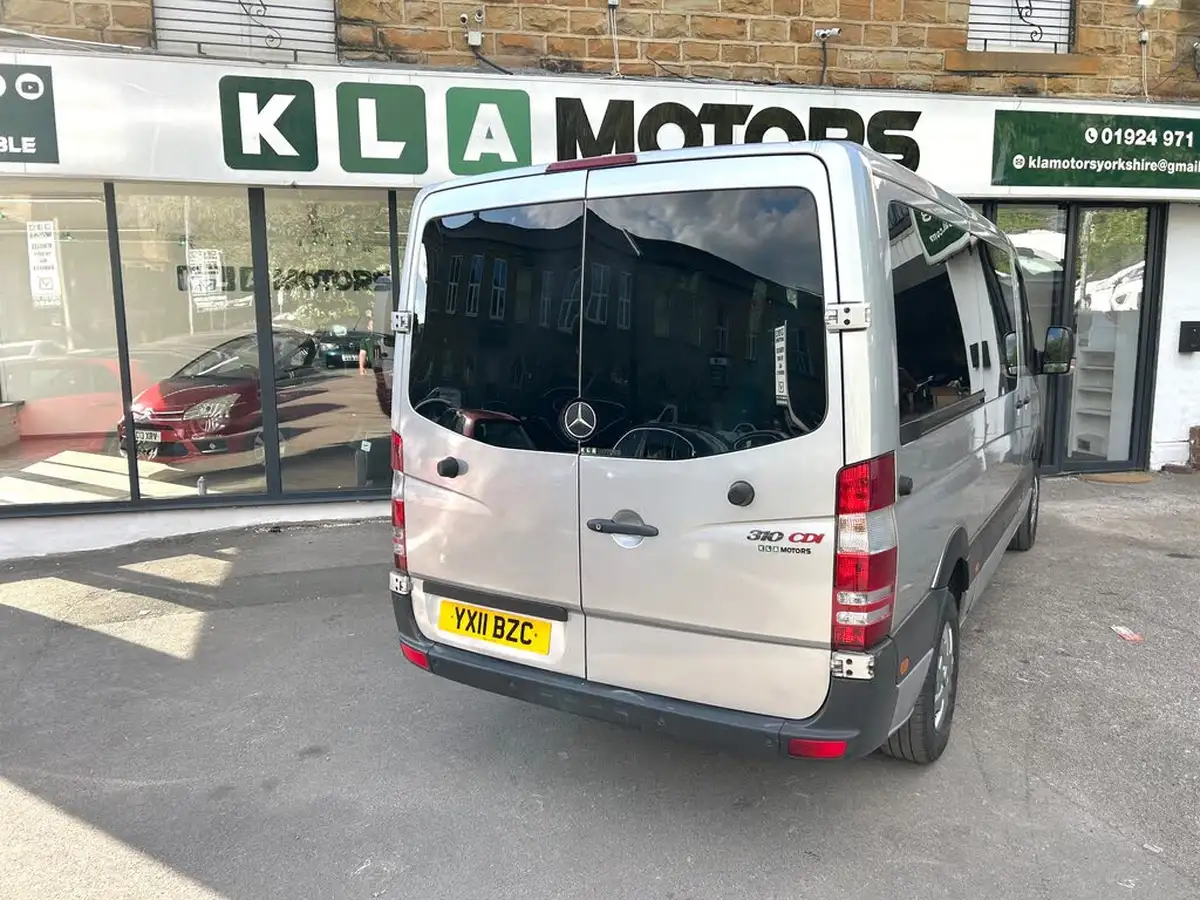 2011-mercedes-benz-sprinter-21td-310cdi-swb-high-roof-van-big-3