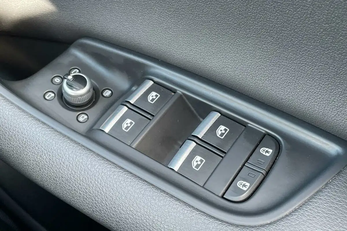2022-audi-q7-30-55-tfsi-sport-big-13