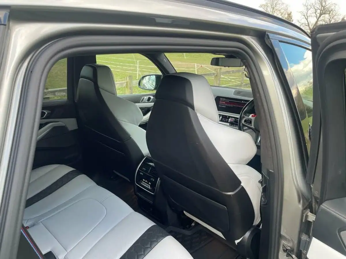 2020-bmw-x5-44-m-competition-big-26