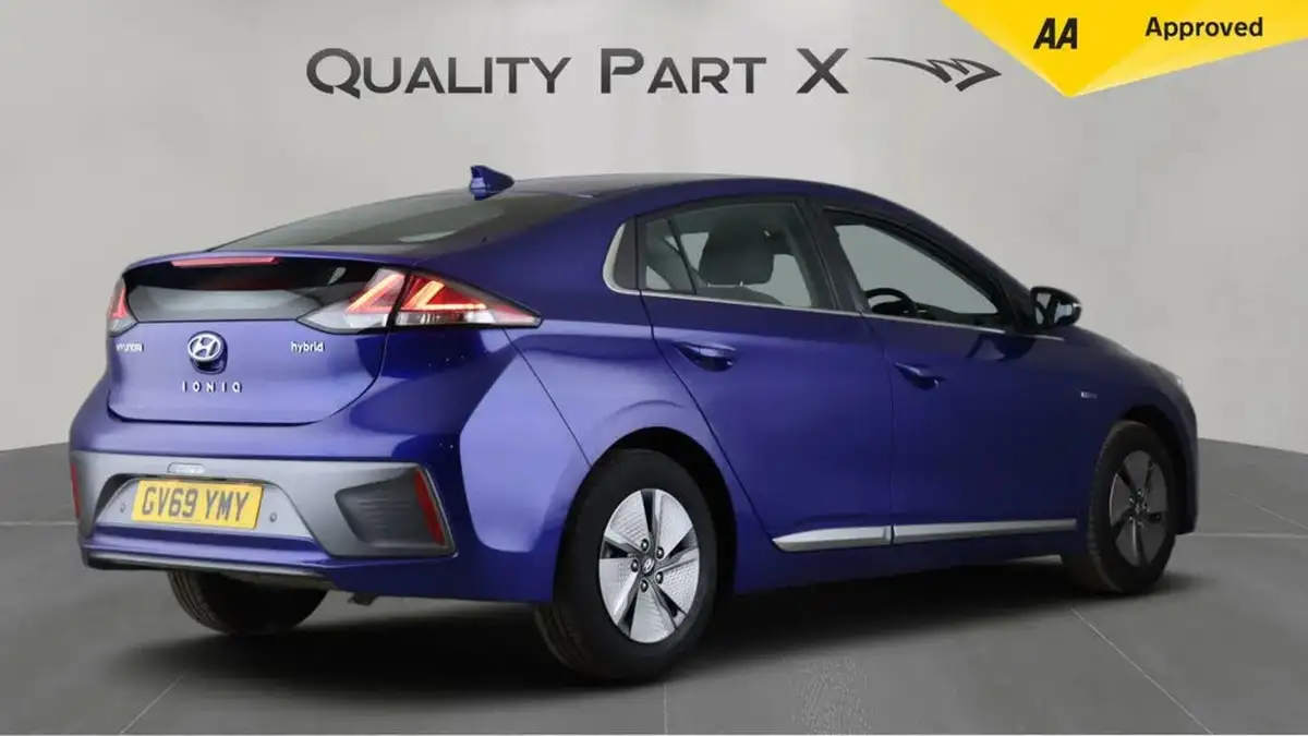 2020-hyundai-ioniq-16-gdi-premium-hybrid-big-6