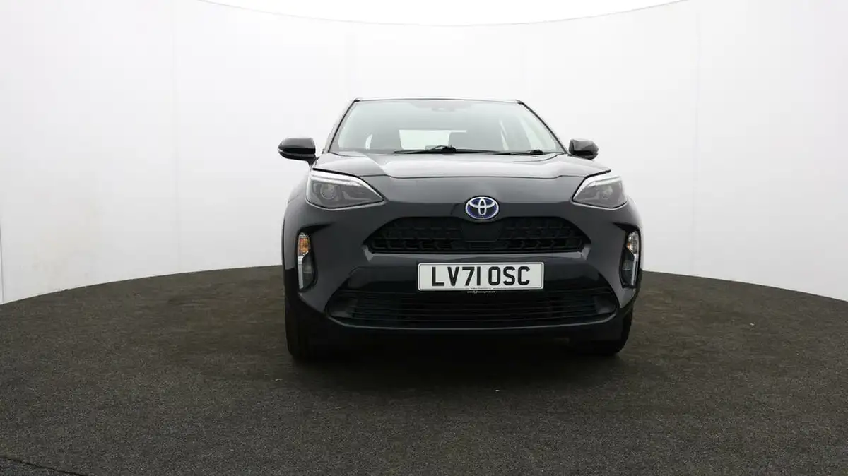 2021-toyota-yaris-cross-15-vvt-i-icon-big-44