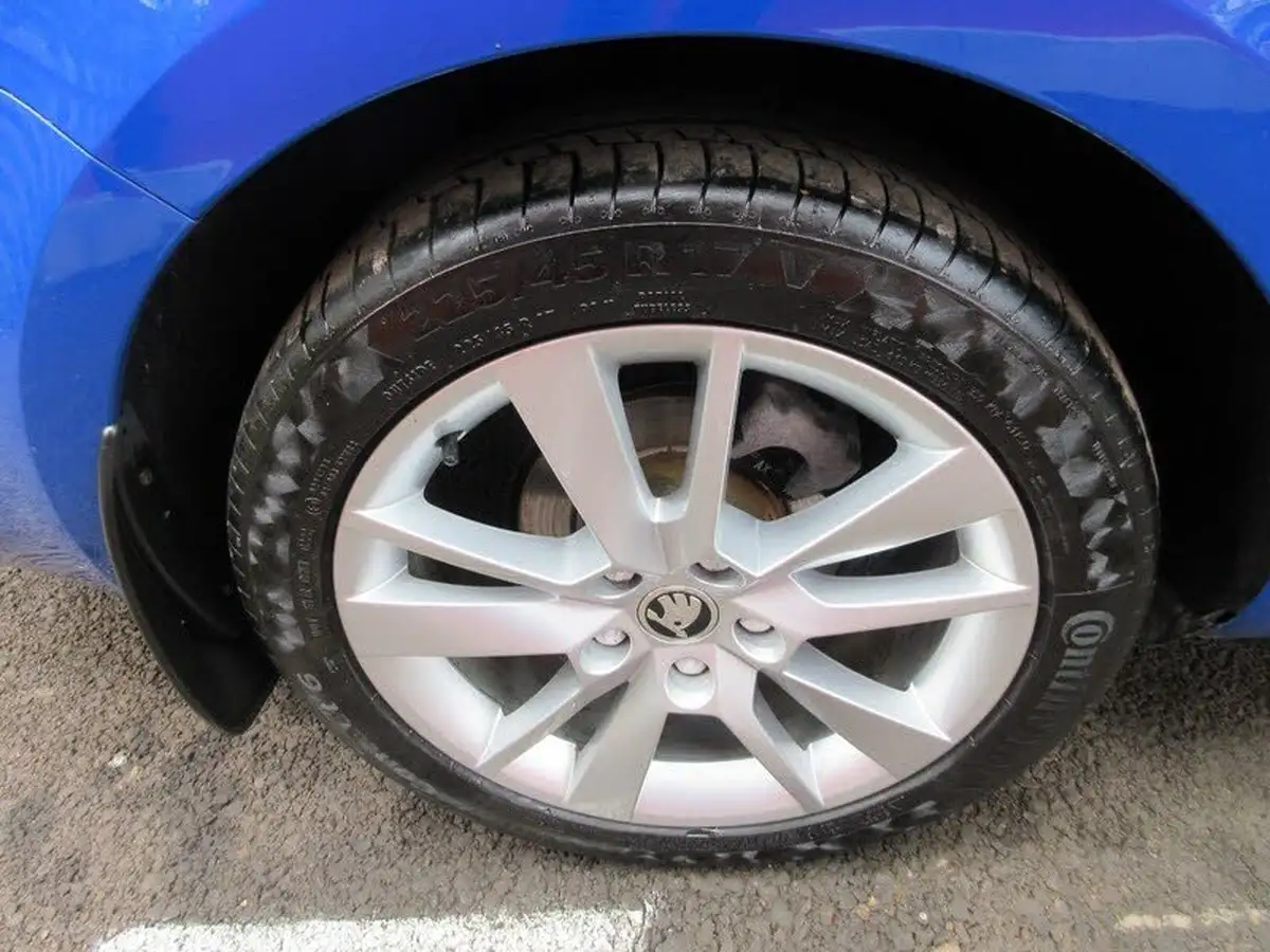 2019-skoda-octavia-15-tsi-se-l-estate-dsg-big-32