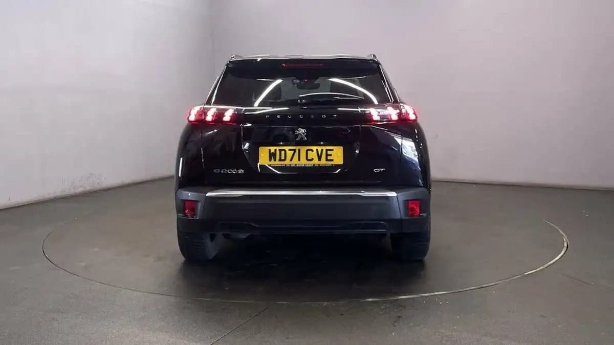2022-peugeot-2008-suv-e-gt-big-6