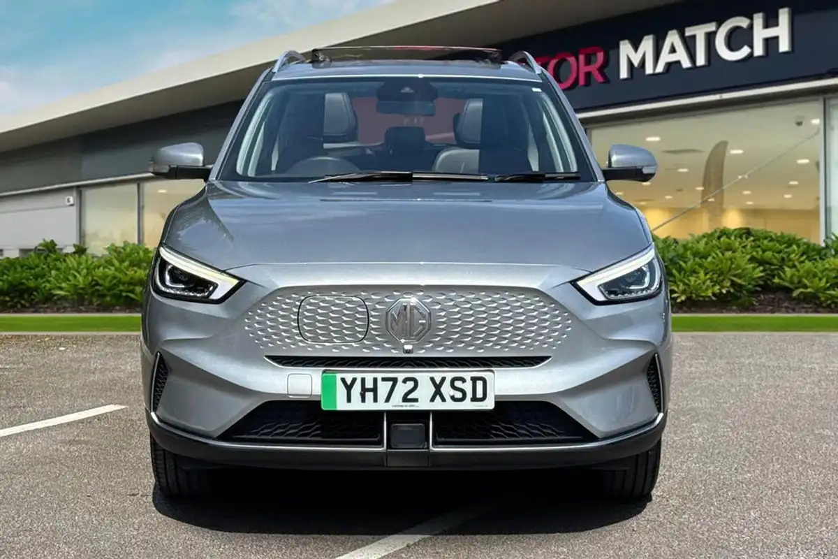2022-mg-zs-suv-e-trophy-ev-156ps-long-range-big-5