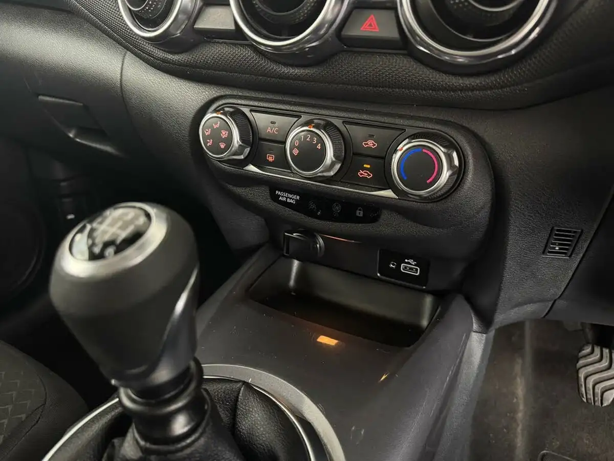 2022-nissan-juke-10-dig-t-acenta-big-28