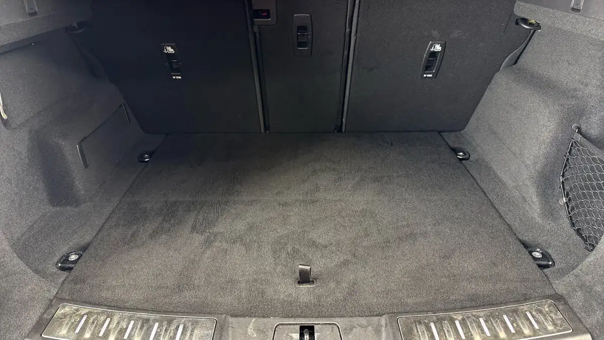 2021-land-rover-range-rover-evoque-15-p300e-r-dynamic-hse-big-14