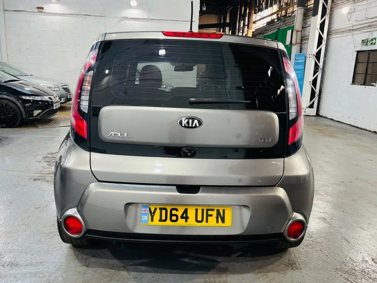 2014-kia-soul-16td-connect-auto-big-3