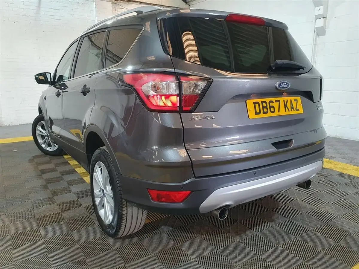 2017-ford-kuga-15t-titanium-182ps-awd-auto-big-1