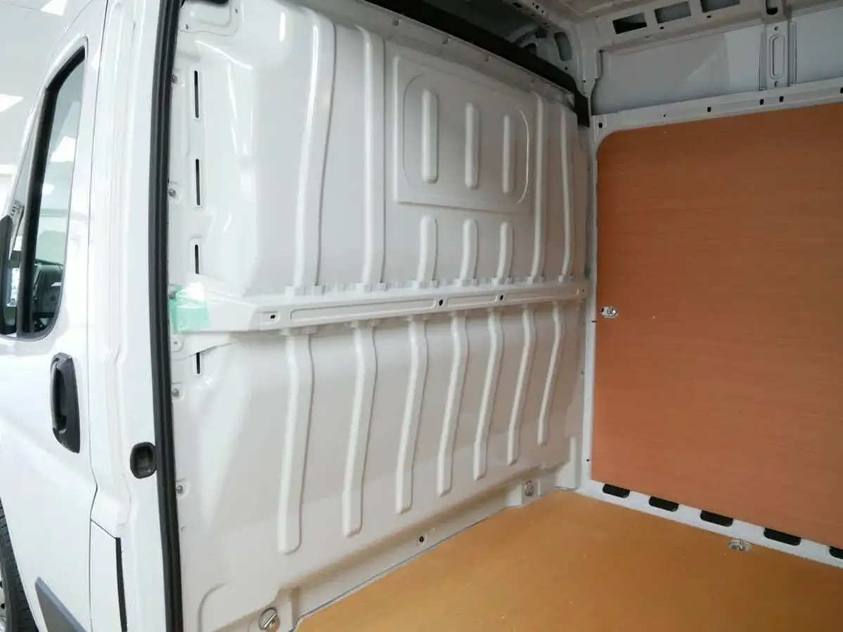 2023-citroen-relay-22bluehdi-35-l3h2-enterprise-edition-panel-big-19