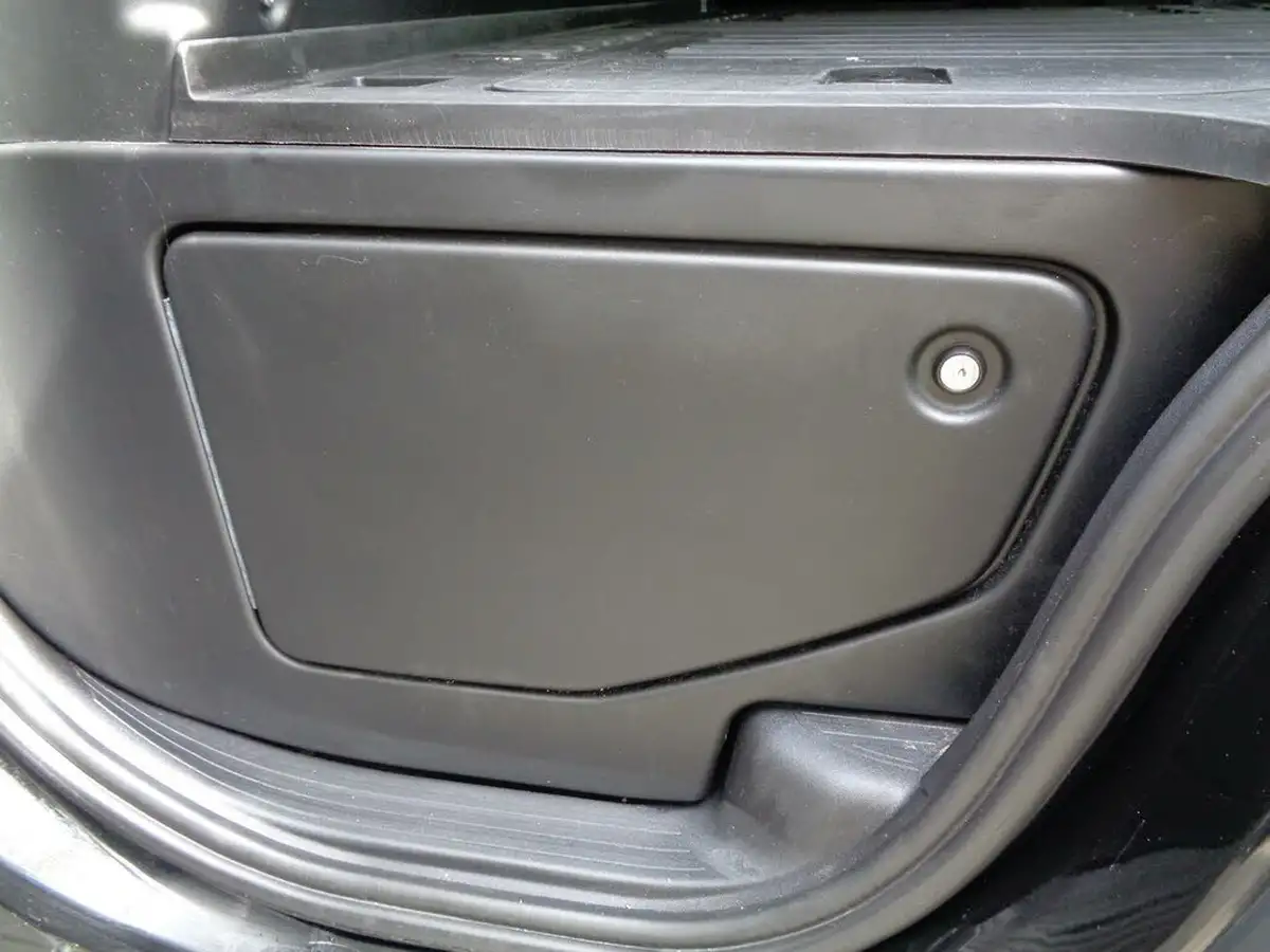 2021-land-rover-110-defender-30-d300-hard-top-hse-110-big-12