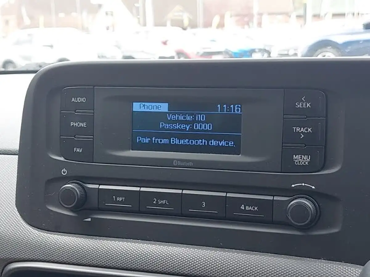 2021-hyundai-i10-10-se-big-17