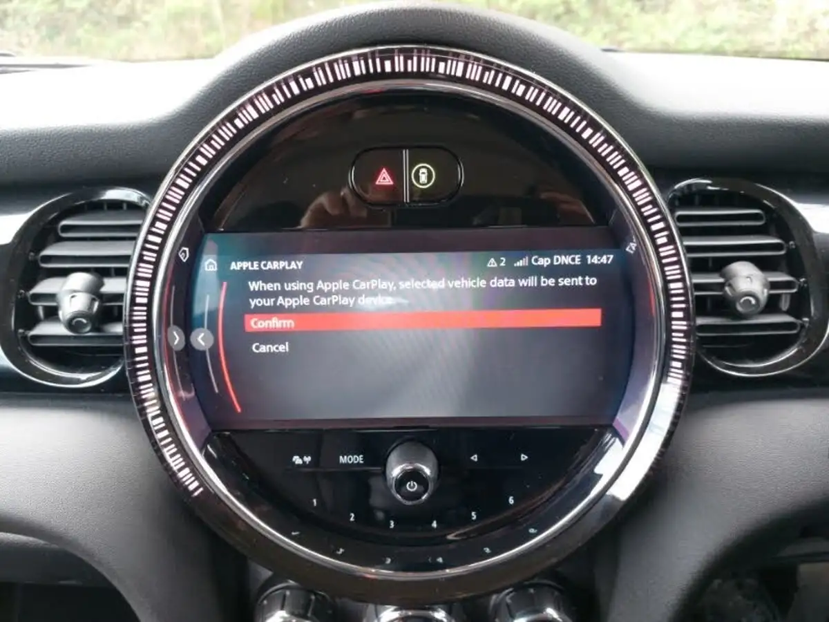 2023-mini-cooper-15-cooper-classic-premium-auto-hatchback-3d-auto-big-9