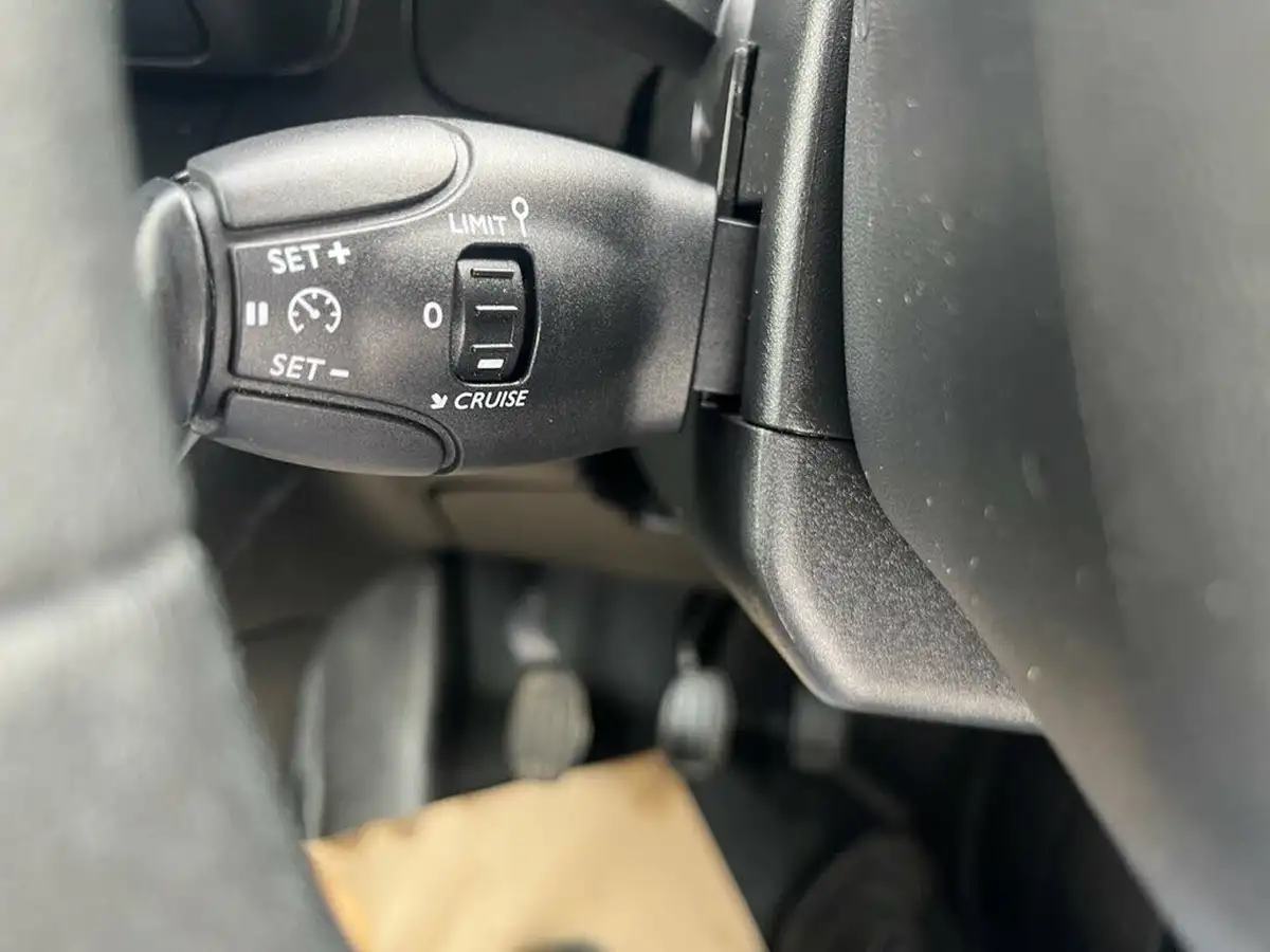 2020-peugeot-partner-15-bluehdi-1000-professional-100ps-eu6dt-panel-big-28