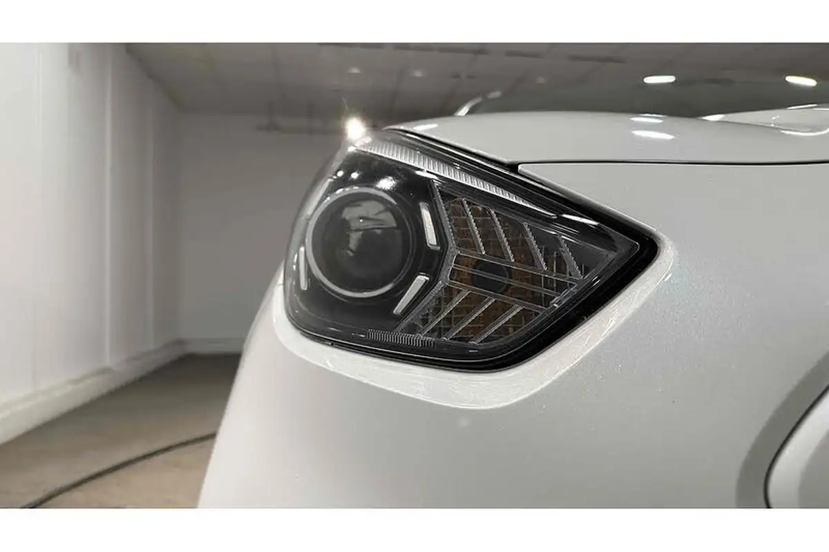 2022-kia-e-niro-ev-3-big-13