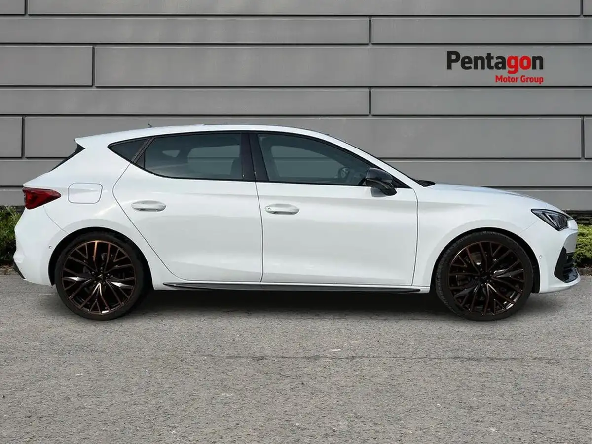 2024-cupra-leon-nf-20-tsi-vz3-design-edition-300ps-hatchback-big-10