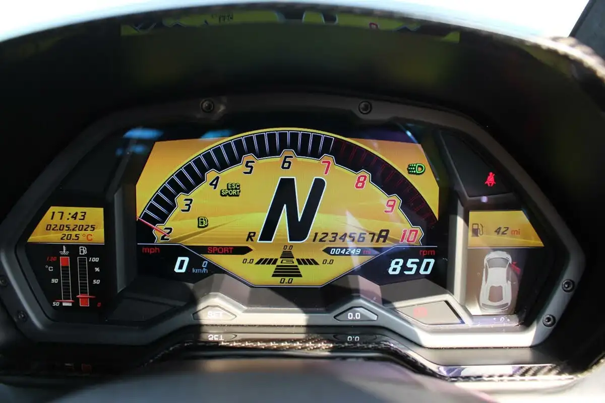2016-lamborghini-aventador-65-lp-750-4-superveloce-coupe-big-78
